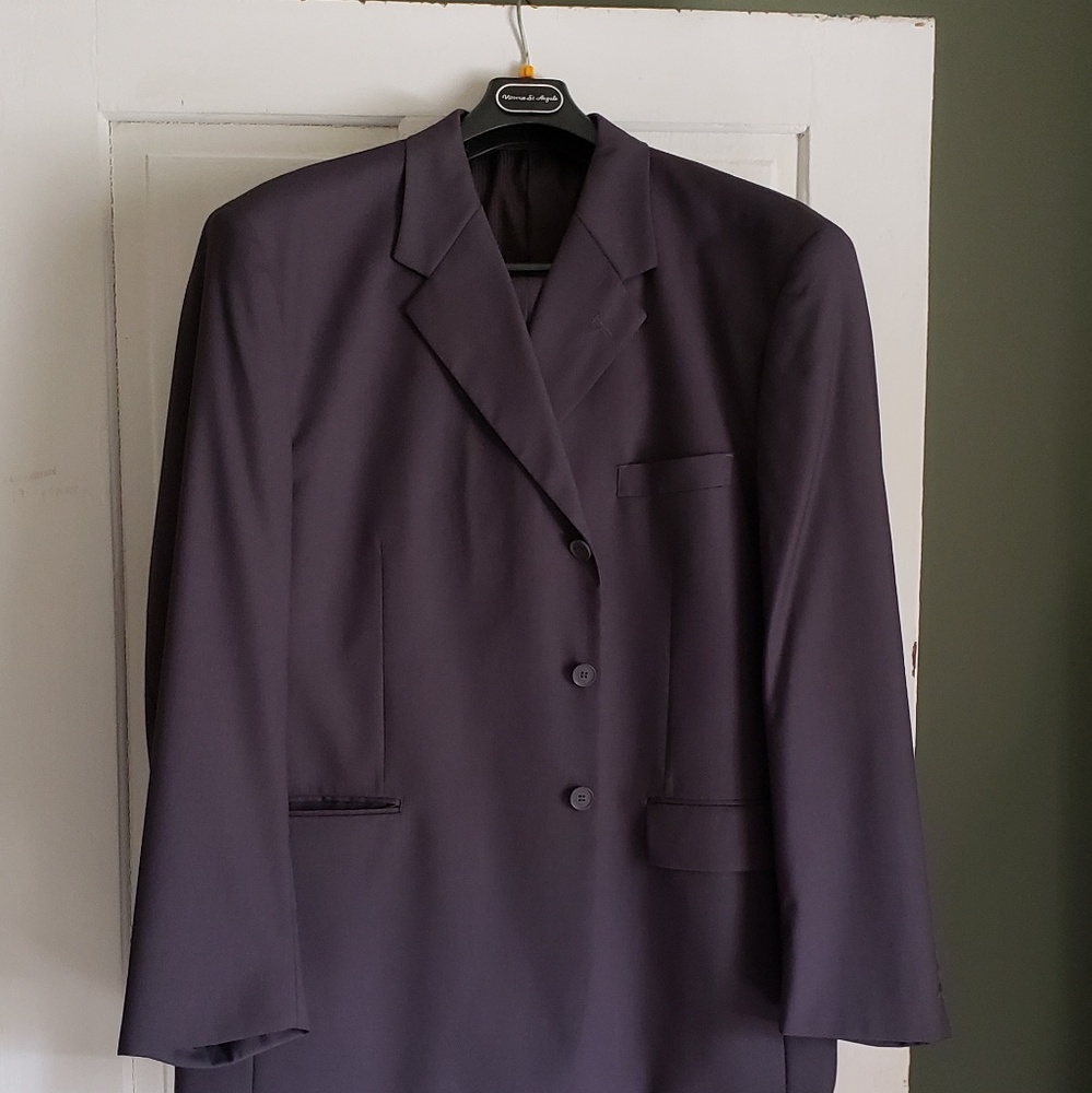 Mens gray suit